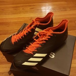 Mens football cleats